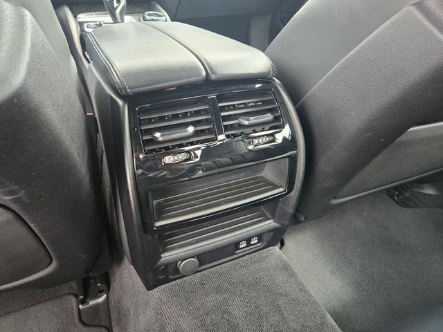 2022 BMW 5 Series M550i xDrive Sedan - 23032028 - 11