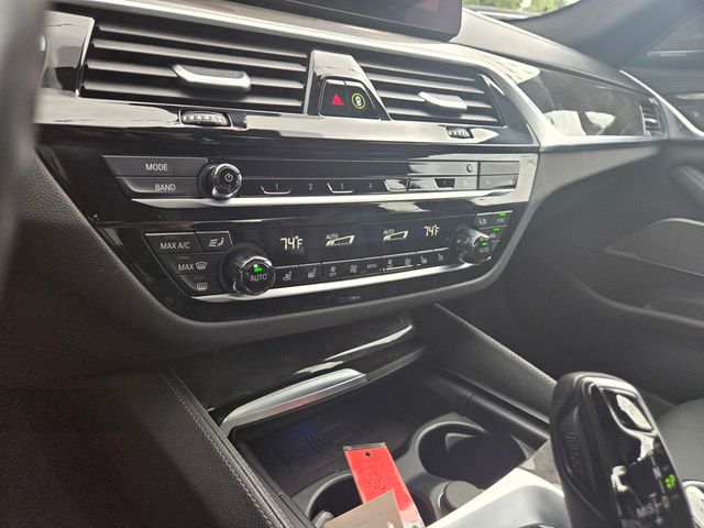 2022 BMW 5 Series M550i xDrive Sedan - 23032028 - 17