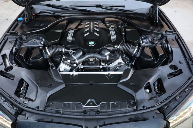 2022 BMW 5 Series M550i xDrive Sedan - 22949776 - 9