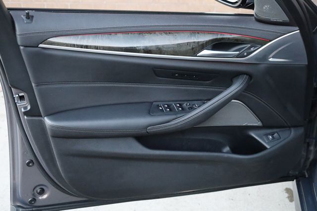 2022 BMW 5 Series M550i xDrive Sedan - 22949776 - 11