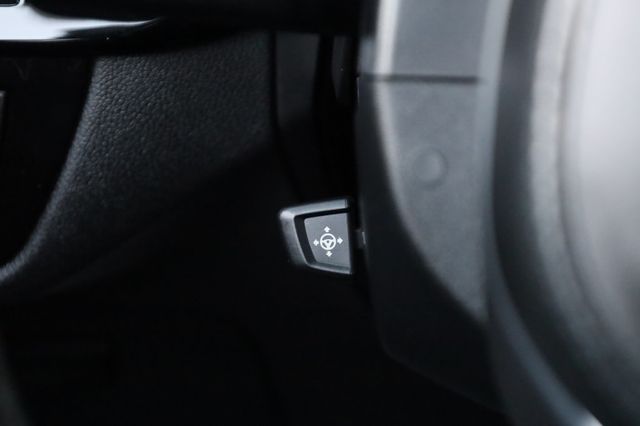 2022 BMW 5 Series M550i xDrive Sedan - 22949776 - 28