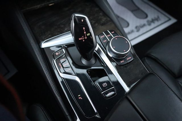 2022 BMW 5 Series M550i xDrive Sedan - 22949776 - 38