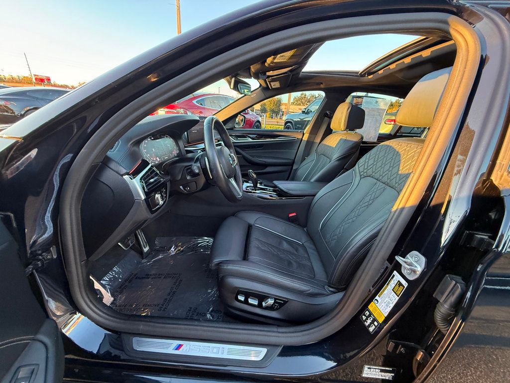 2022 BMW 5 Series M550i xDrive Sedan - 22955888 - 9
