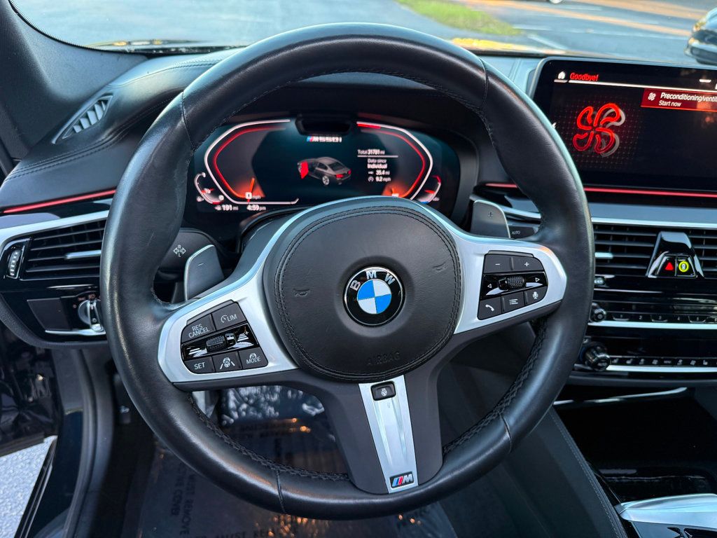 2022 BMW 5 Series M550i xDrive Sedan - 22955888 - 13