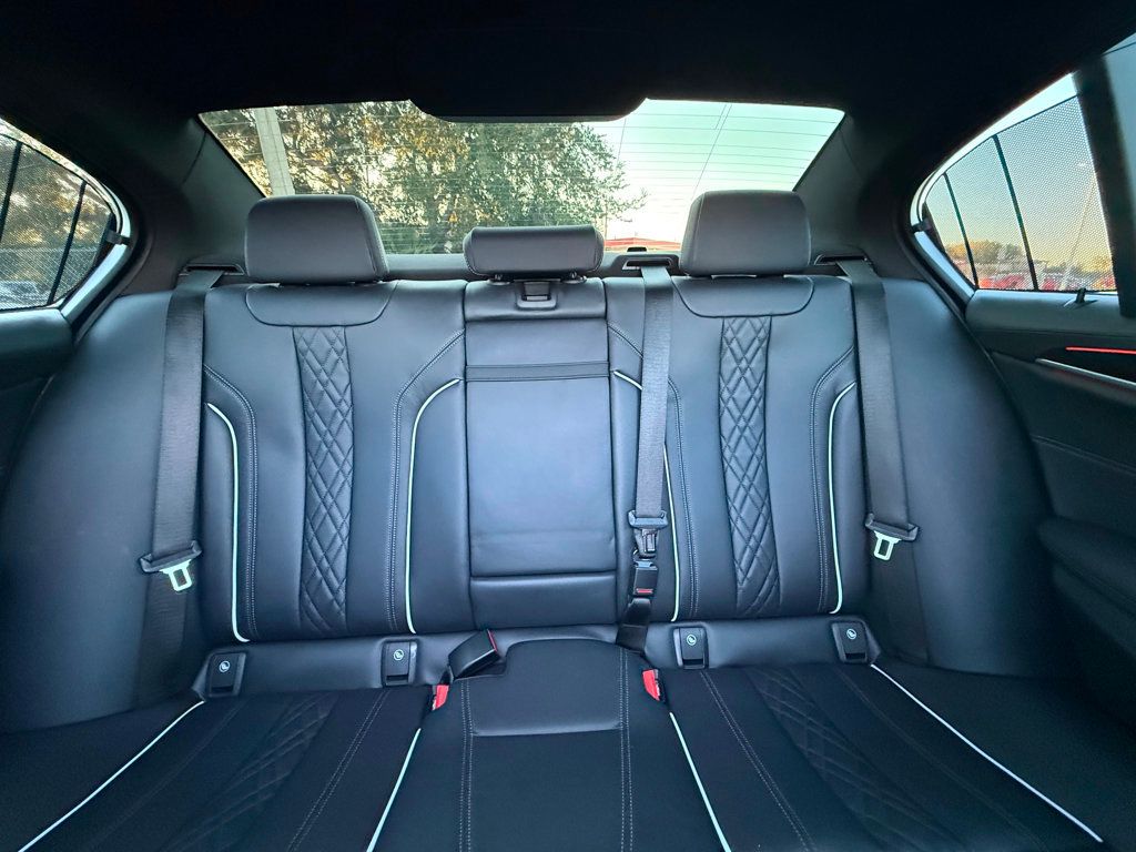 2022 BMW 5 Series M550i xDrive Sedan - 22955888 - 23