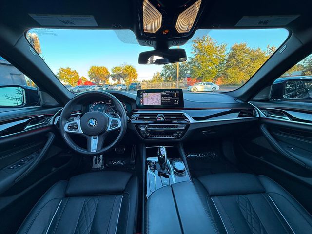 2022 BMW 5 Series M550i xDrive Sedan - 22955888 - 25