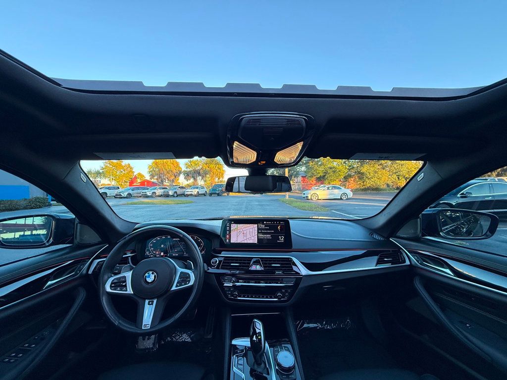 2022 BMW 5 Series M550i xDrive Sedan - 22955888 - 26