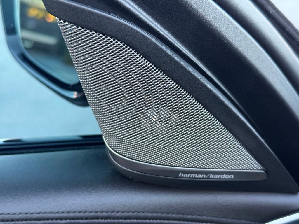 2022 BMW 5 Series M550i xDrive Sedan - 22955888 - 28