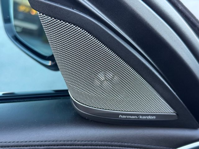 2022 BMW 5 Series M550i xDrive Sedan - 22955888 - 28