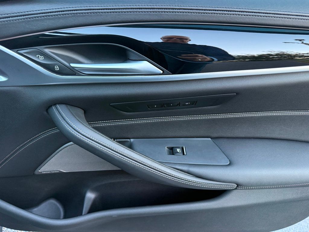 2022 BMW 5 Series M550i xDrive Sedan - 22955888 - 40