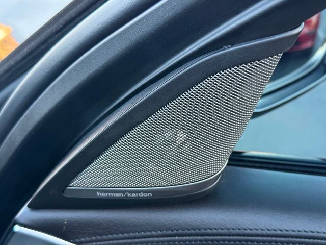 2022 BMW 5 Series M550i xDrive Sedan - 22955888 - 41