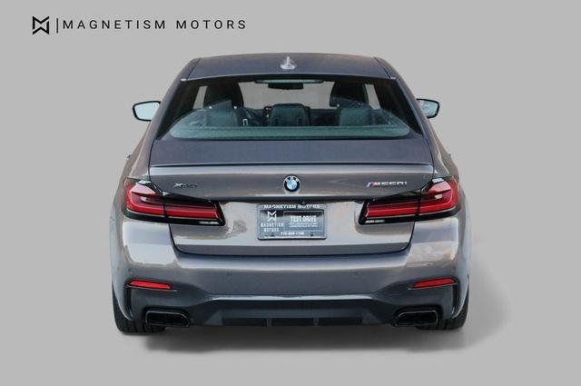 2022 BMW 5-Series M550xi - 23027876 - 7
