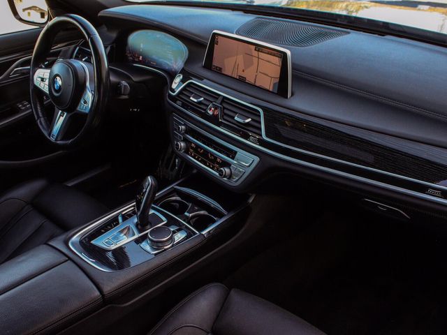 2022 BMW 740i xDrive - 23093763 - 42