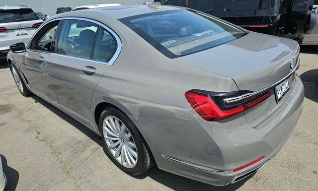 2022 BMW 7 Series 740i - 23037113 - 5