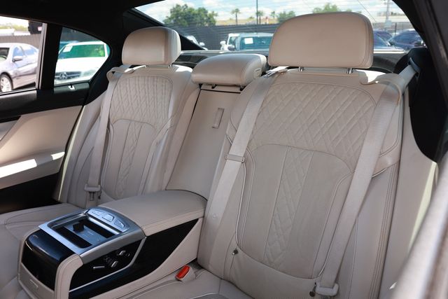 2022 BMW 7 Series 740i - 23027059 - 10