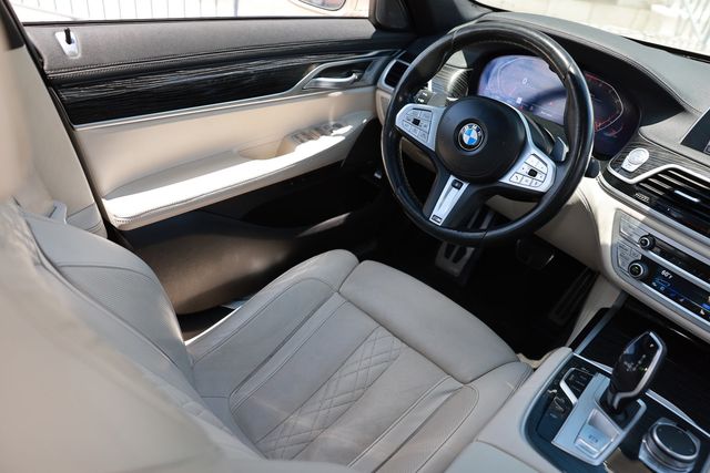2022 BMW 7 Series 740i - 23027059 - 22
