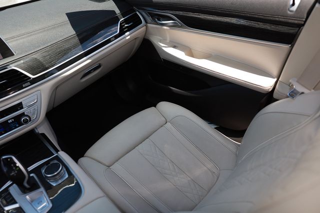 2022 BMW 7 Series 740i - 23027059 - 24