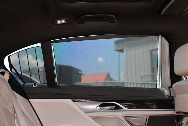 2022 BMW 7 Series 740i - 23027059 - 25