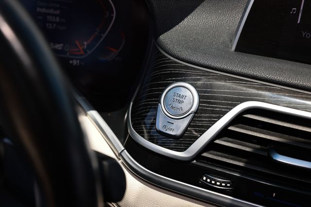 2022 BMW 7 Series 740i - 23027059 - 38
