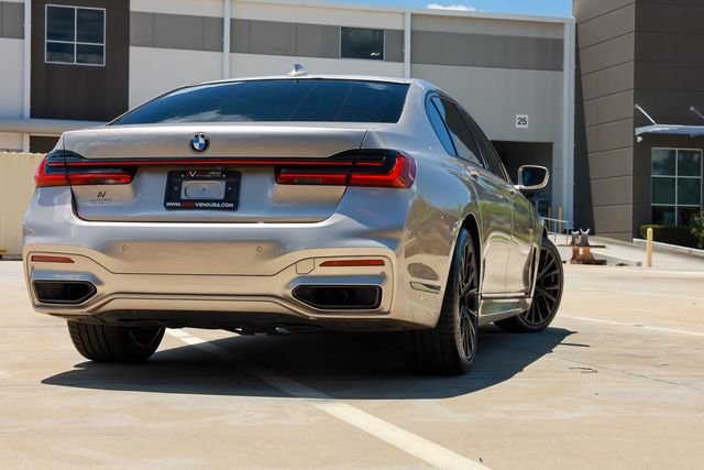2022 BMW 7 Series 740i - 23027059 - 50