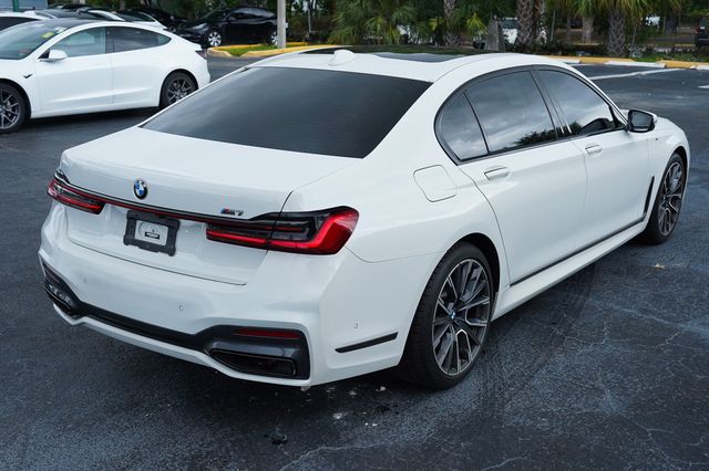 2022 BMW 7 Series 740i M Sport - 23035603 - 13