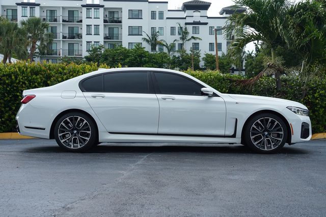 2022 BMW 7 Series 740i M Sport - 23035603 - 15