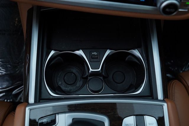 2022 BMW 7 Series 740i M Sport - 23035603 - 35