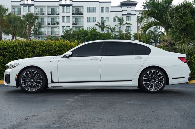 2022 BMW 7 Series 740i M Sport - 23035603 - 3