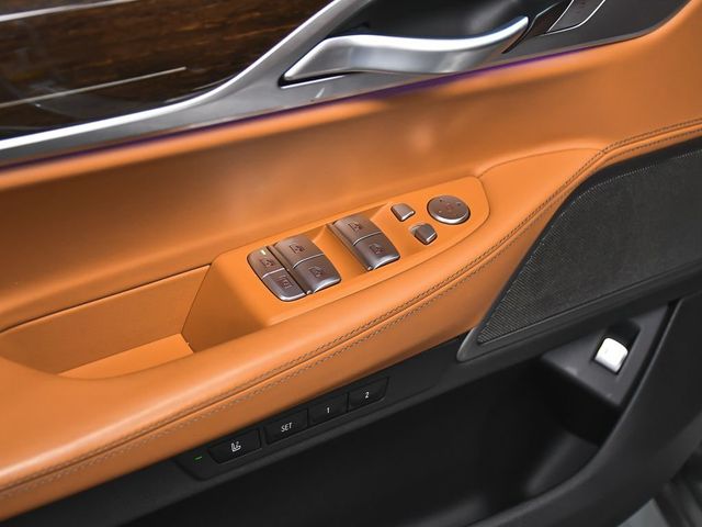 2022 BMW 7 Series 740i xDrive - 23011163 - 9