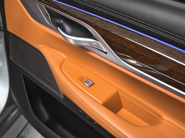 2022 BMW 7 Series 740i xDrive - 23011163 - 18