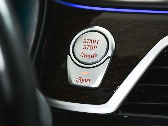 2022 BMW 7 Series 740i xDrive - 23011163 - 37