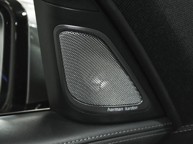 2022 BMW 7 Series 740i xDrive - 23011163 - 38