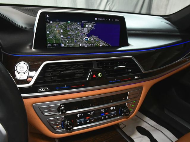 2022 BMW 7 Series 740i xDrive - 23011163 - 50
