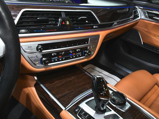 2022 BMW 7 Series 740i xDrive - 23011163 - 51