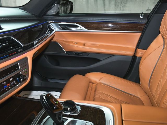 2022 BMW 7 Series 740i xDrive - 23011163 - 56