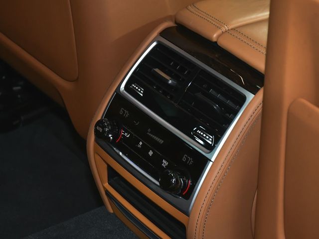 2022 BMW 7 Series 740i xDrive - 23011163 - 63