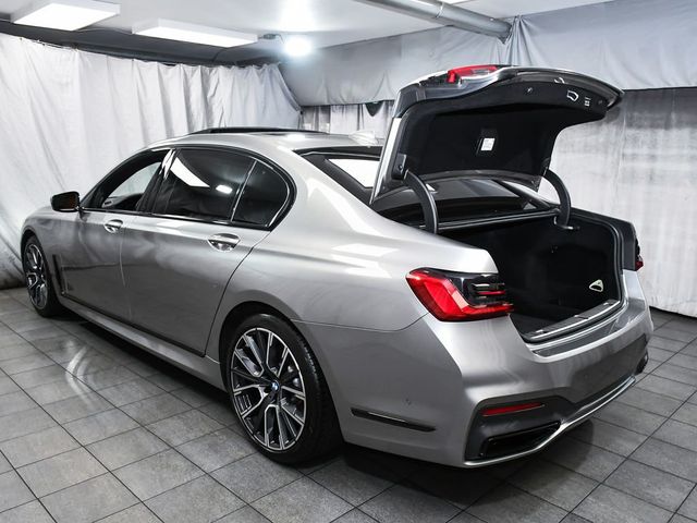 2022 BMW 7 Series 740i xDrive - 23011163 - 76