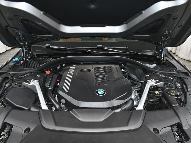 2022 BMW 7 Series 740i xDrive - 23011163 - 79