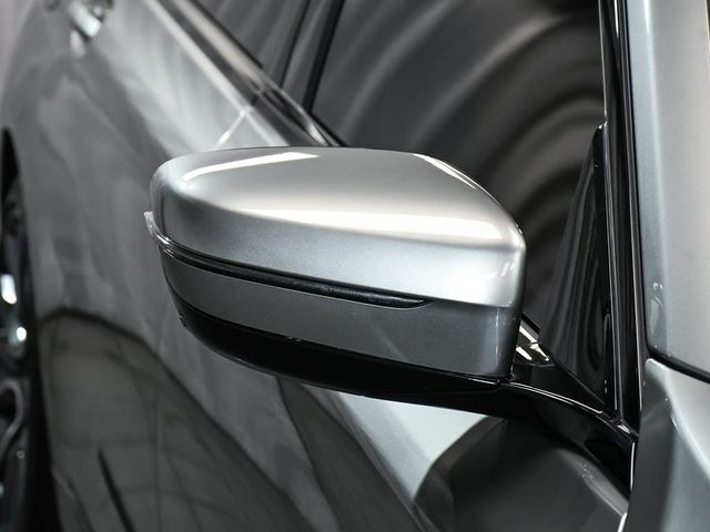 2022 BMW 7 Series 740i xDrive - 23011163 - 81