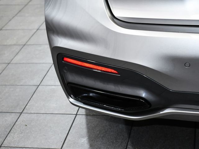 2022 BMW 7 Series 740i xDrive - 23011163 - 89