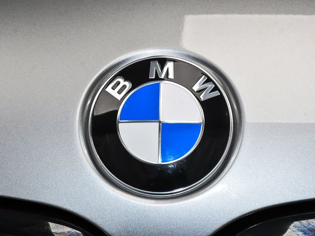 2022 BMW 7 Series 740i xDrive - 23011163 - 96