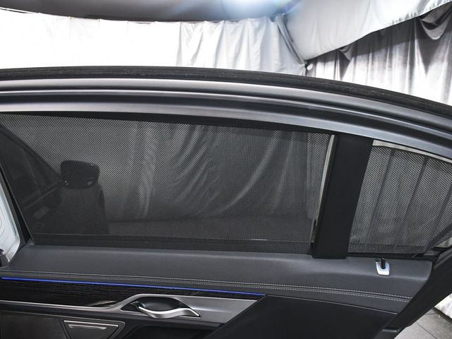 2022 BMW 7 Series 740i xDrive - 23038967 - 18