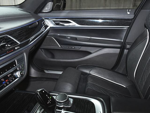 2022 BMW 7 Series 740i xDrive - 23038967 - 54