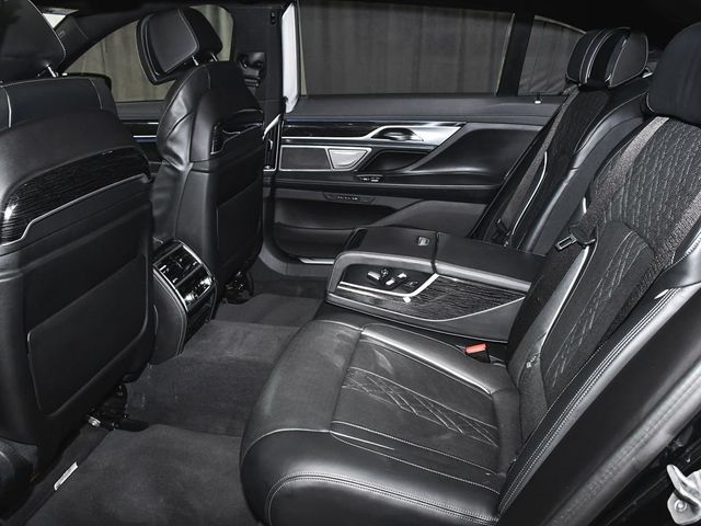 2022 BMW 7 Series 740i xDrive - 23038967 - 59