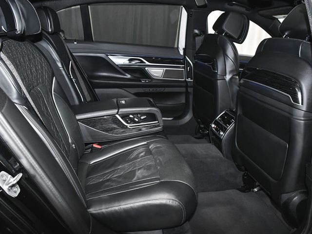2022 BMW 7 Series 740i xDrive - 23038967 - 64