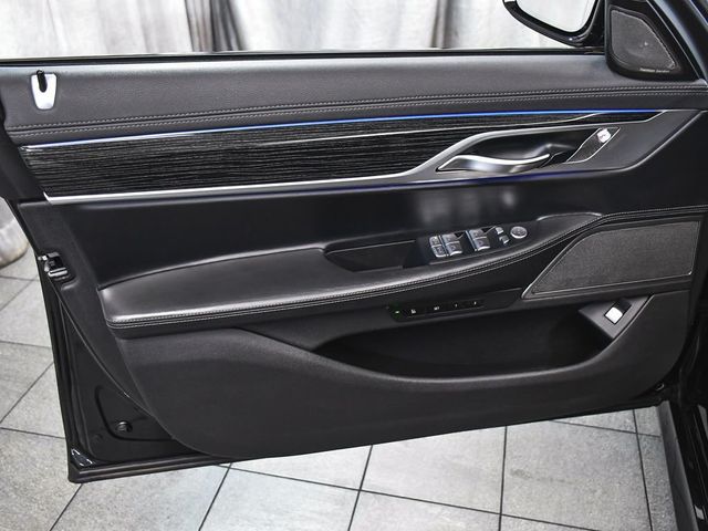 2022 BMW 7 Series 740i xDrive - 23038967 - 8