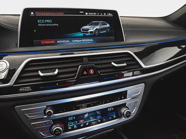 2022 BMW 7 Series 740i xDrive - 22985111 - 17