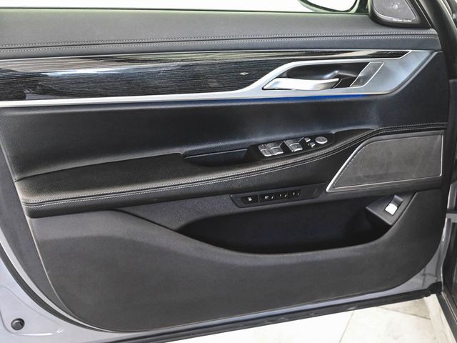 2022 BMW 7 Series 740i xDrive - 22985111 - 7