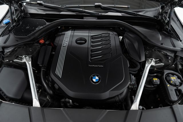 2022 BMW 7 Series 740i xDrive - 22404795 - 60