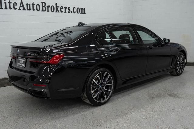 2022 BMW 7 Series 740i xDrive - 22756982 - 5